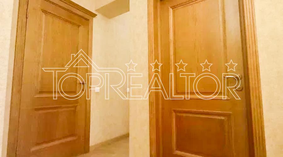 Продажа 3-комнатной квартиры по Конституции 20 | Toprealtor