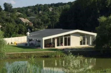 Усі будинки з виходом до води | Toprealtor