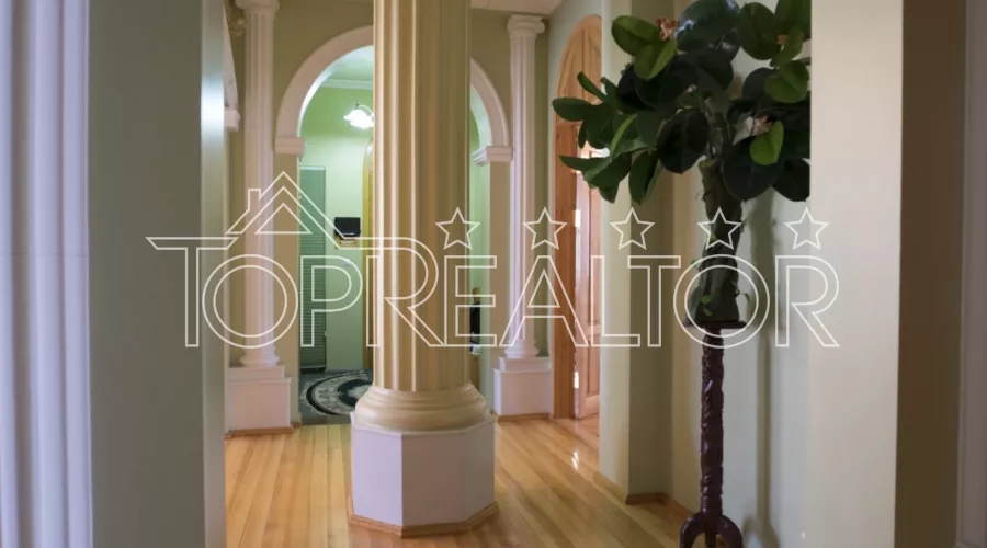 Продам 4-кімнатну квартиру в елітному будинку по вул. Сумській | Toprealtor