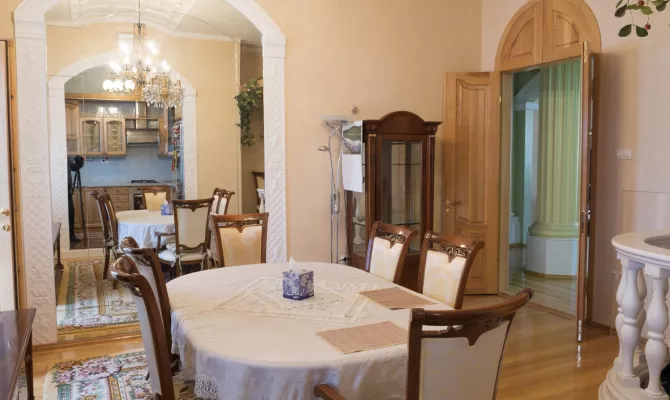 Продам 4-кімнатну квартиру в елітному будинку по вул. Сумській | Toprealtor