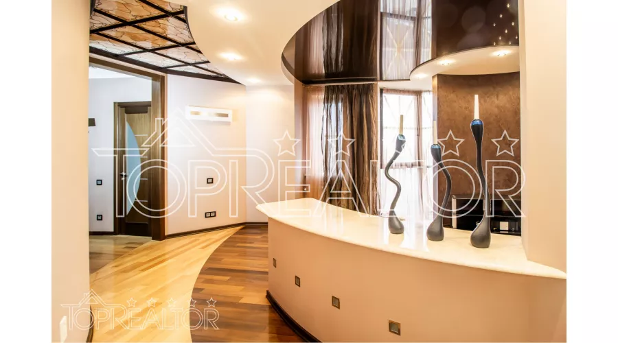 Продам 4 комнатную квартиру в клубном доме Азарин на пер.О. Яроша 16-Б | Toprealtor