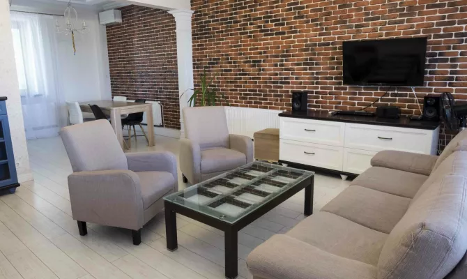 Будинок в Безлюдівці з виходом до води | Toprealtor