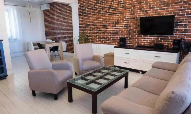 Будинок в Безлюдівці з виходом до води | Toprealtor