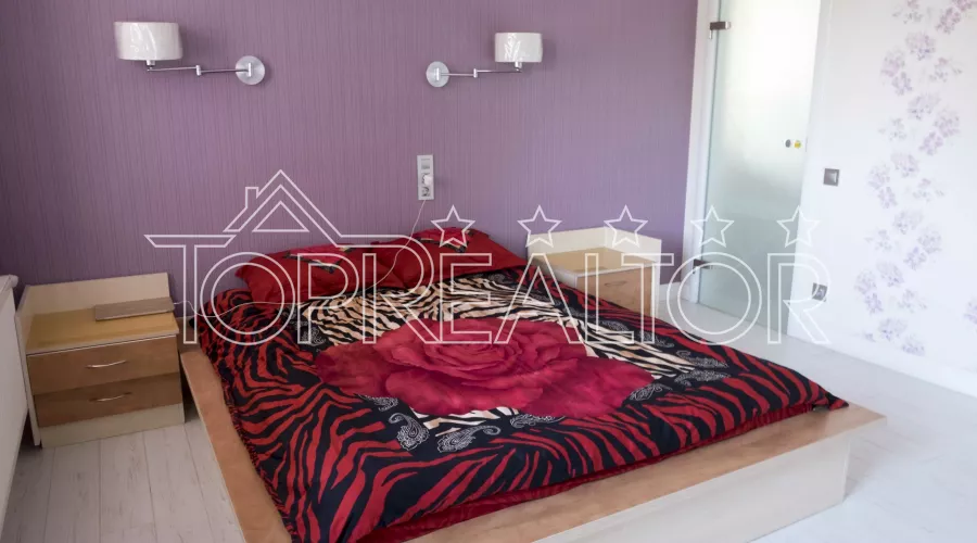 Будинок в Безлюдівці з виходом до води | Toprealtor