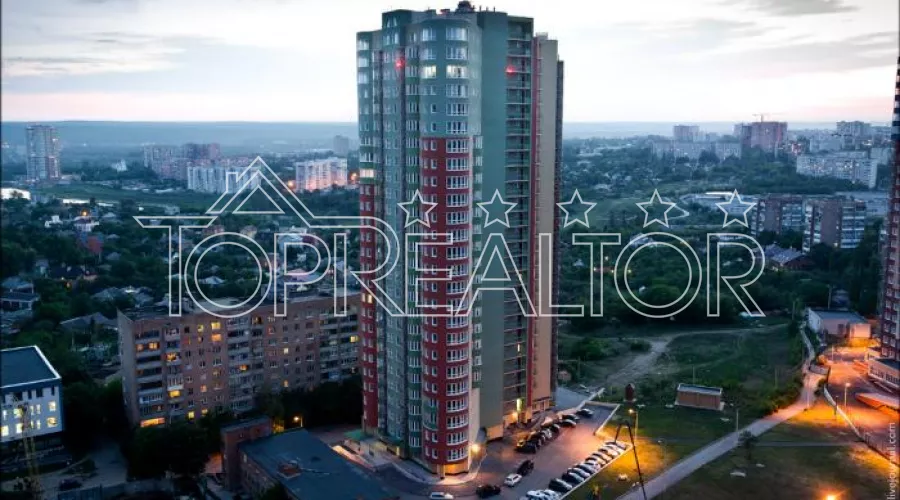 Продам 3 кімнатну квартиру в ЖК Світлий | Toprealtor