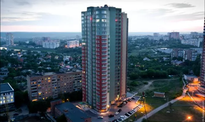 Продам 3 кімнатну квартиру в ЖК Світлий | Toprealtor