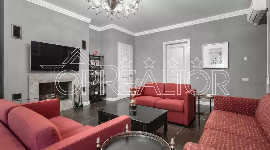 Котедж на Шатиловці з новим ремонтом | Toprealtor