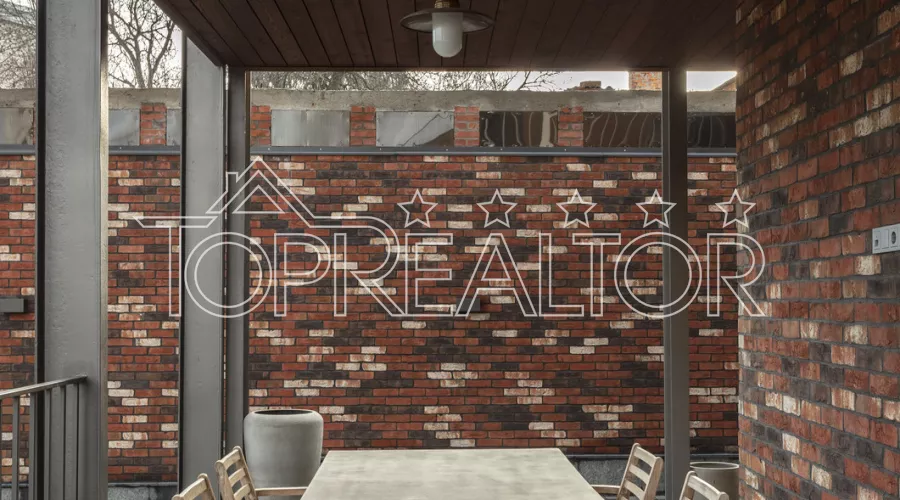 Коттедж на Шатиловке с новым ремонтом | Toprealtor