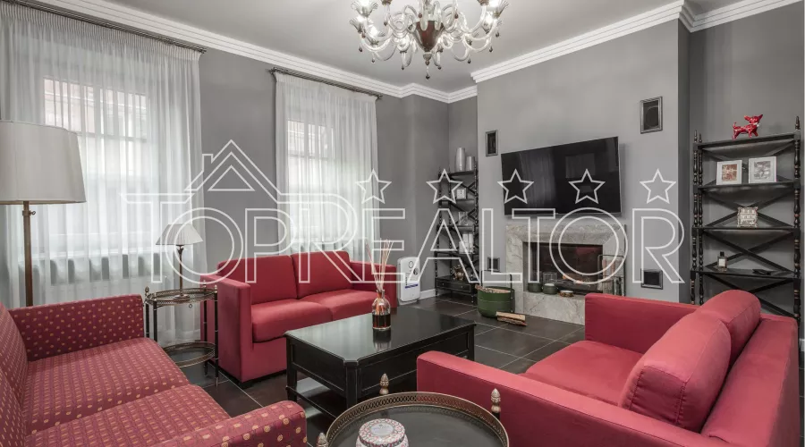 Котедж на Шатиловці з новим ремонтом | Toprealtor