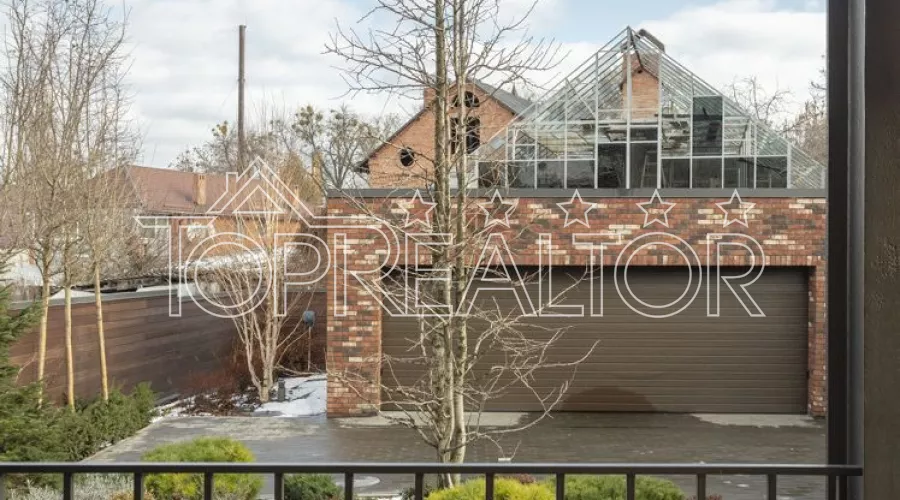 Котедж на Шатиловці з новим ремонтом | Toprealtor