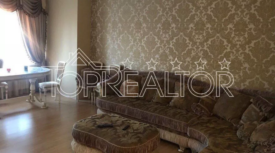 Продам 2 кімнатну квартиру в елітному будинку Садова Горка | Toprealtor