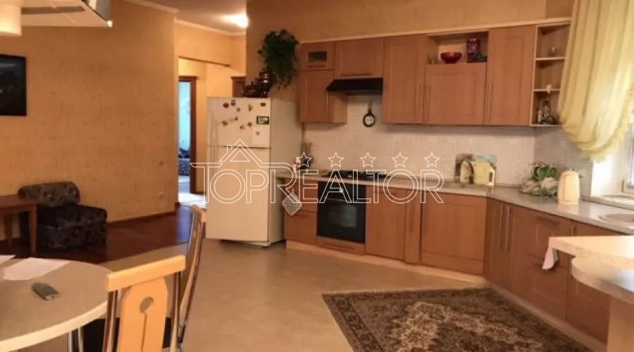 Продам 6 кімнатну квартиру в клубному будинку на вул. Ярослава Мудрого 22 Б | Toprealtor