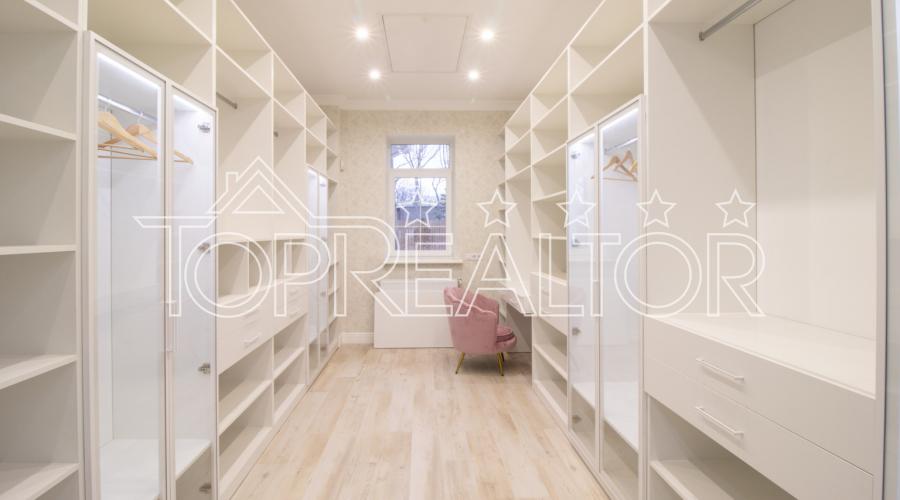 Продам дом в прованском стиле в пос.Форест с ремонтом | Toprealtor