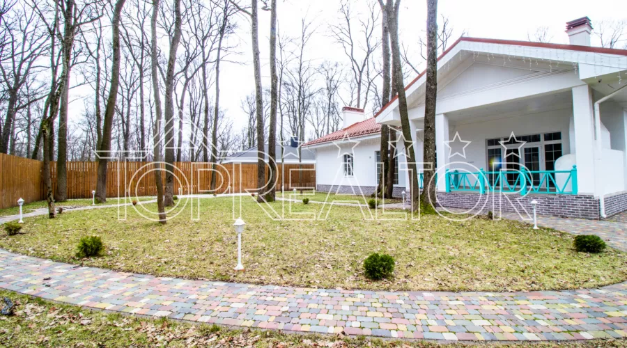 Продам будинок у прованському стилі в сел. Форест з ремонтом | Toprealtor