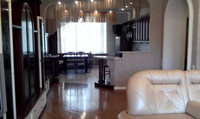 Продам 5-кімн. квартиру на провулку Каплуновському  (колишній провулок Червонопрапорний) | Toprealtor