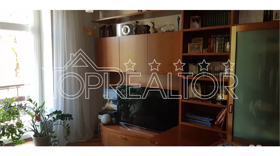 Продам 3 кімнатну квартиру поруч з парком Горького, Сумська 126 | Toprealtor