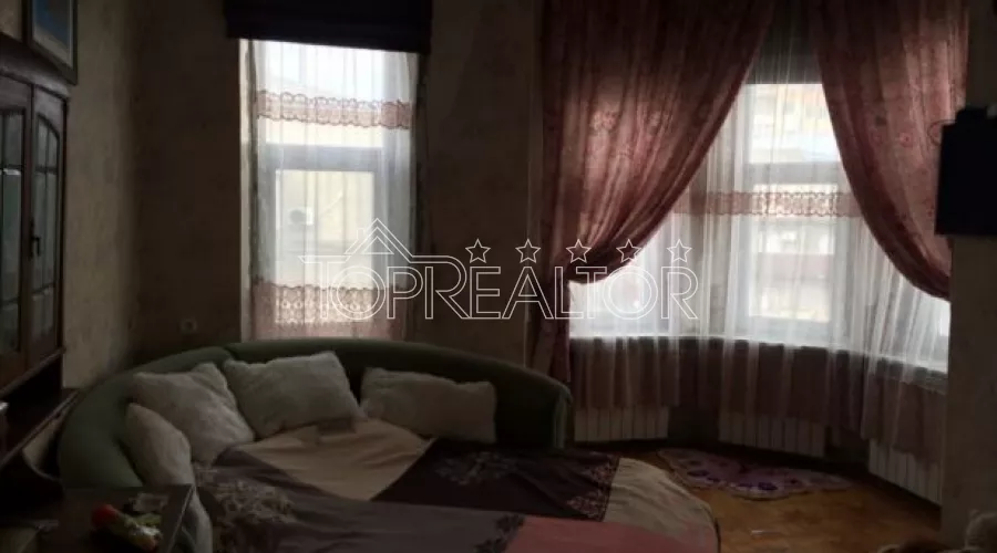 Продам 4 кімнатну квартиру на вул. Пушкінській | Toprealtor