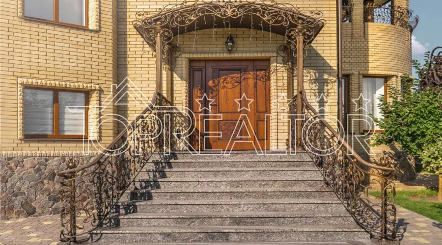 Продам розкішний будинок на Малій Данилівці | Toprealtor