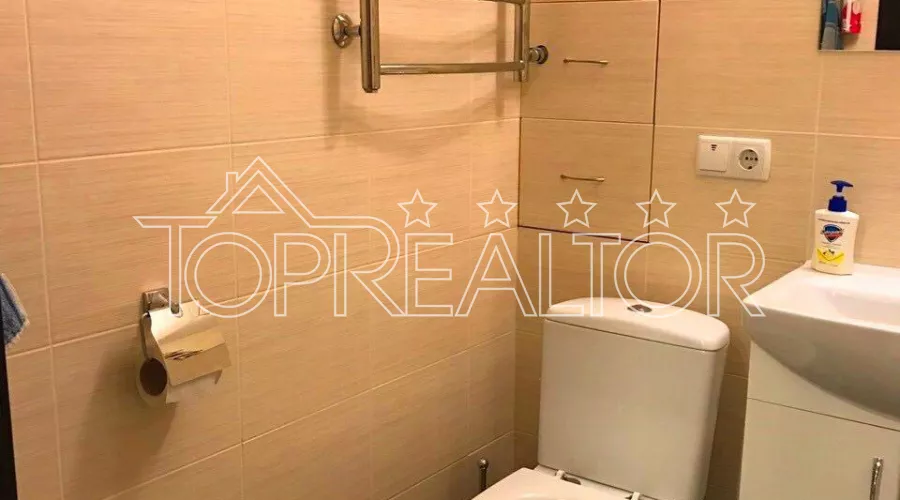 Квартира на середньому поверсі ЖК Домініон | Toprealtor