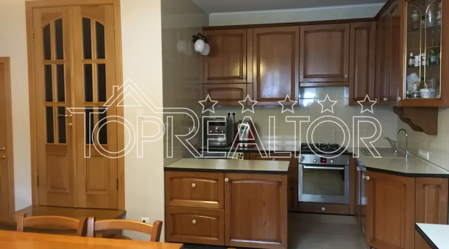 Продам 3-поверховий котедж на Сокольниках | Toprealtor