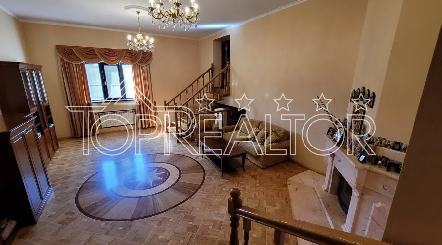 Продам 3-поверховий котедж на Сокольниках | Toprealtor