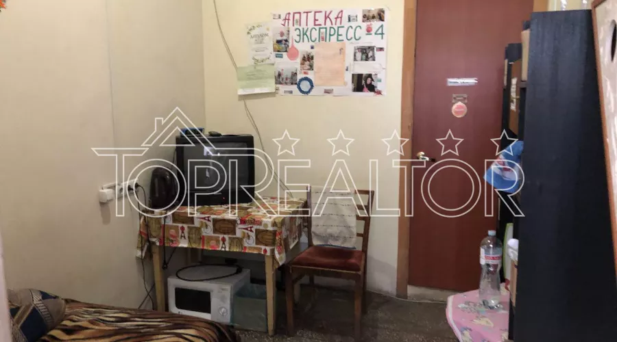 Просторе приміщення з виходом на червону лінію Полтавський Шлях | Toprealtor