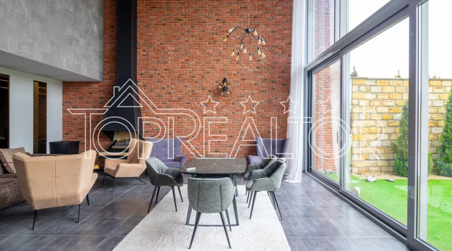 Продам будинок-дуплекс з ремонтом по просп. Науки | Toprealtor