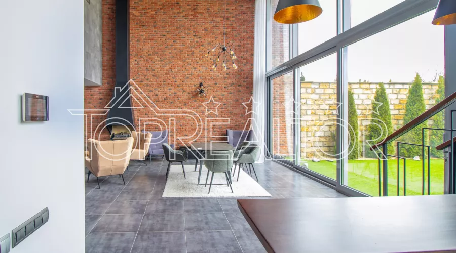 Продам будинок-дуплекс з ремонтом по просп. Науки | Toprealtor