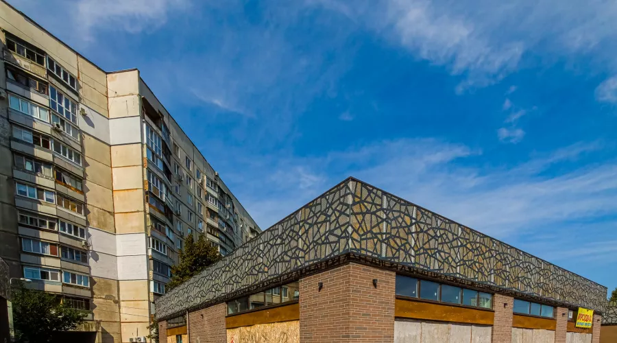 Магазини 61,  66,2  та 70 кв.м. у новому торговому комплексі поруч із метро Героїв Праці | Toprealtor