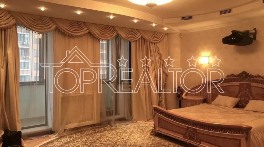 Продам 4 кімнатну квартиру в Жилстрой-2, вул. Отака Яроша 22 | Toprealtor