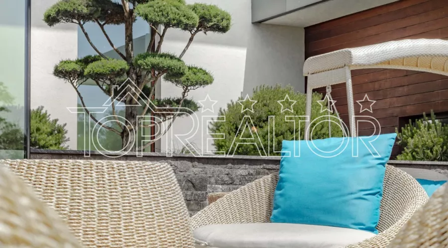 Продам будинок зі своїм пляжем на Вяловському водосховищі (Водобуд) за Циркунами | Toprealtor