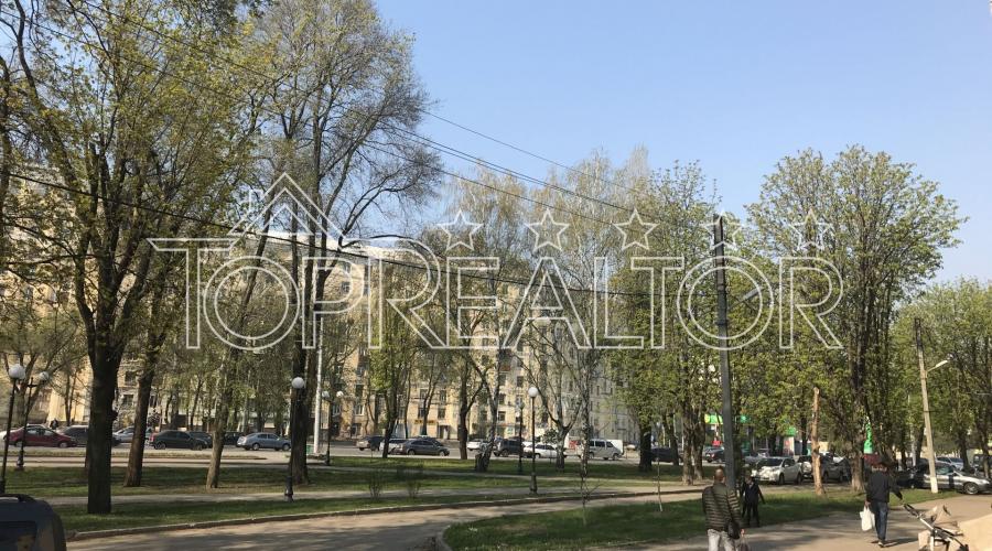 Продам 4 этажное здание по улице Московский проспект | Toprealtor