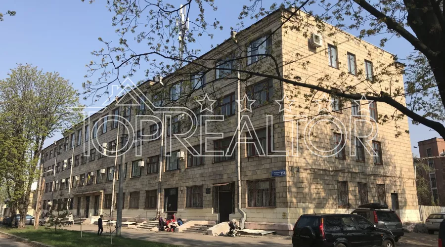 Продам 4-поверхову будівлю по вулиці Московський проспект | Toprealtor