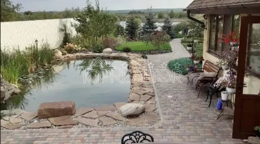 Продам двоповерховий будинок в Безлюдівці | Toprealtor