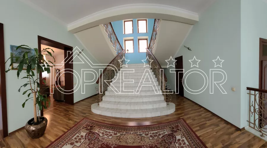 Будинок з басейном на Шатилівці | Toprealtor