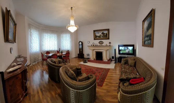 Будинок з басейном на Шатилівці | Toprealtor