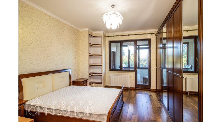 Продам 2 комнатную квартиру на Бакулина 33 | Toprealtor