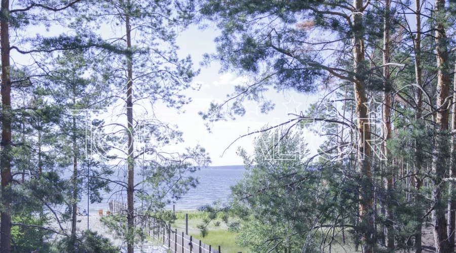 Продам 3 кімнатні апартаменти з видом на Печенезьке водосховище | Toprealtor