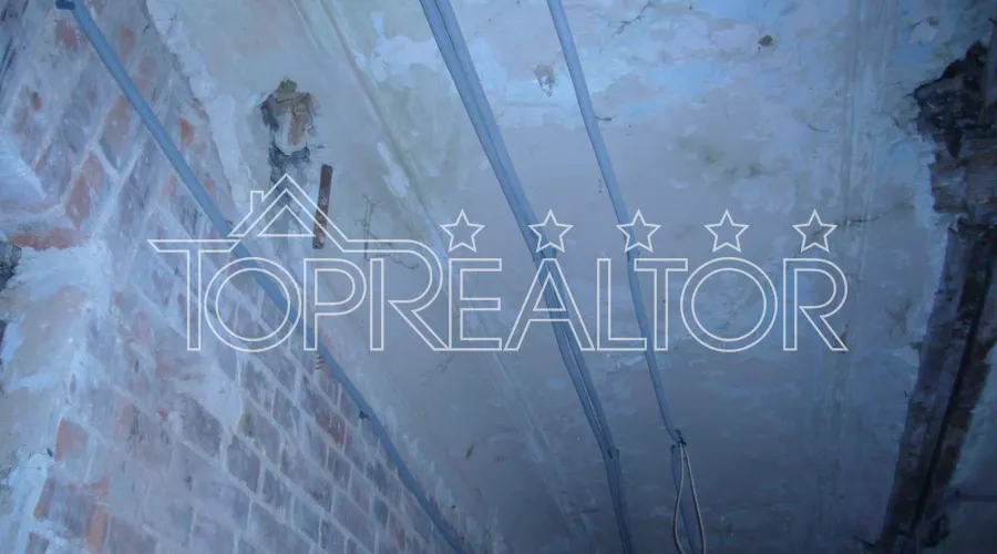 Продам окремо стоячу будівлю в центрі | Toprealtor