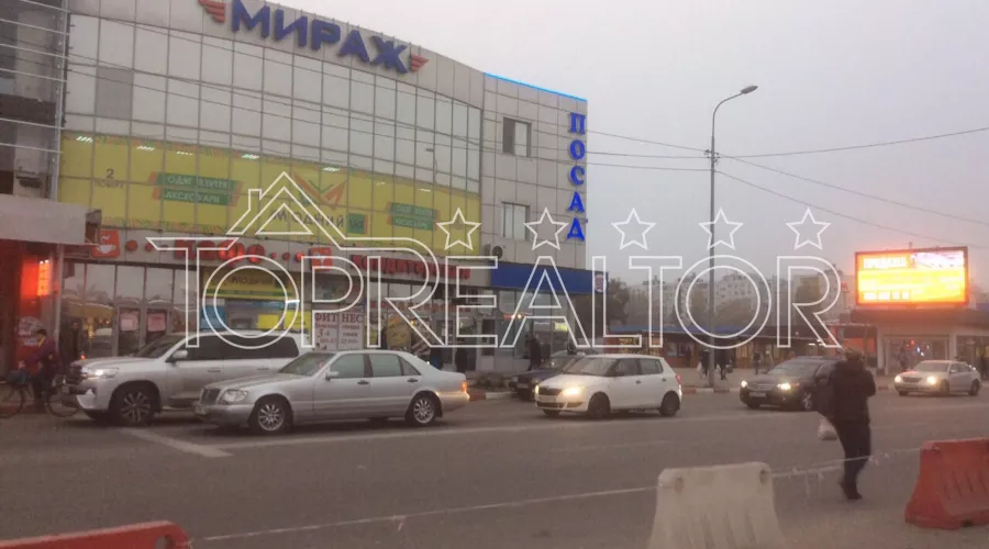 Продам окремо розташовану 3-поверхову будівлю ТЦ Міраж | Toprealtor