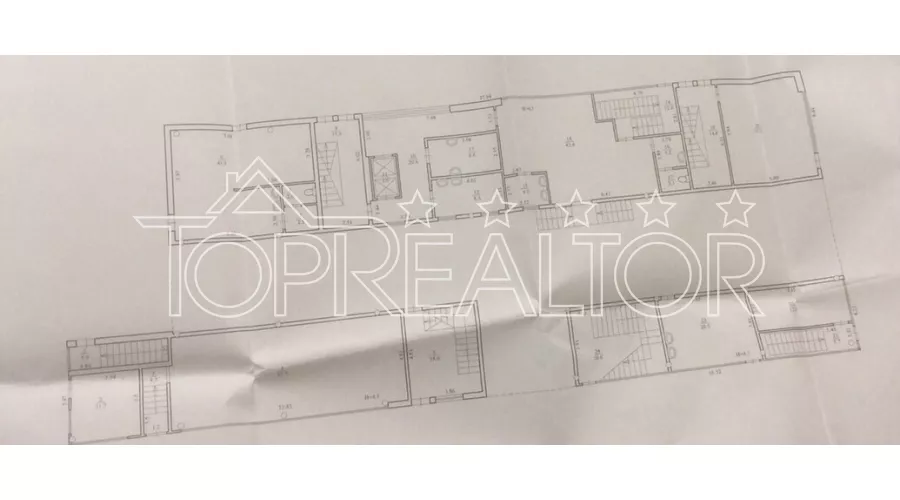 Продам окремо розташовану 3-поверхову будівлю ТЦ Міраж | Toprealtor