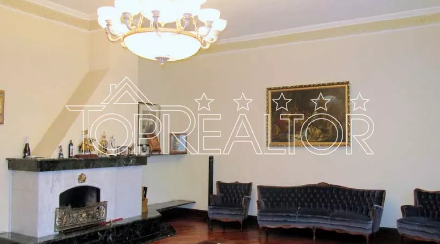 3-кімнатна квартира в красивому особняку на вул.Дарвіна | Toprealtor