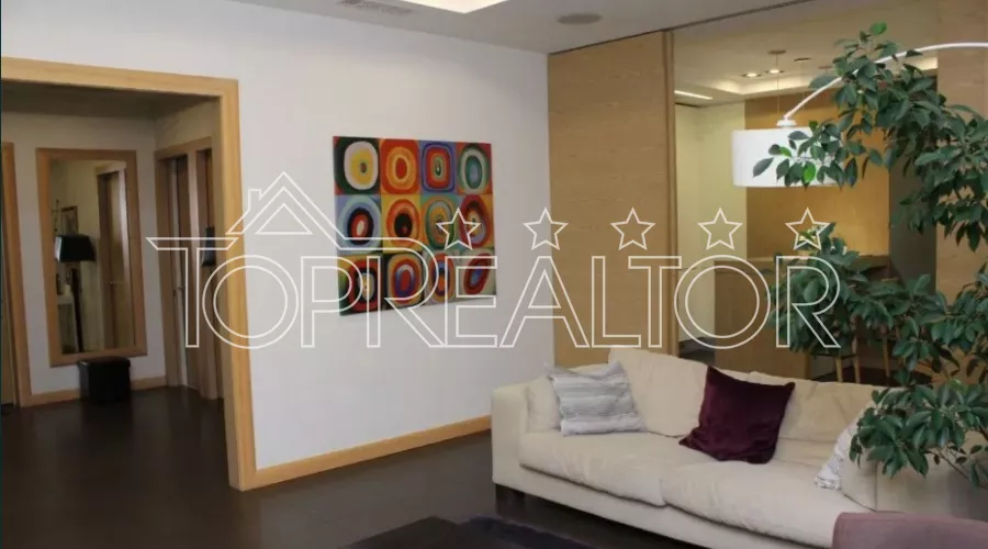 Продам 3 кімнатну квартиру в ЖК Моноліт | Toprealtor