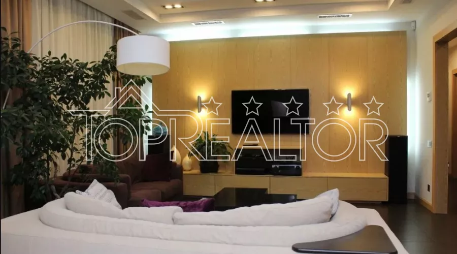 Продам 3 кімнатну квартиру в ЖК Моноліт | Toprealtor