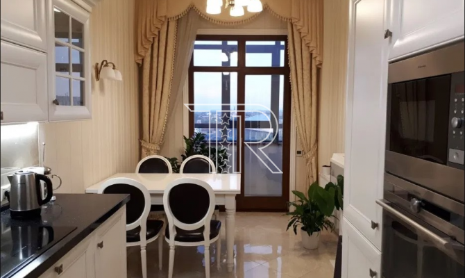 Продам 3 комнатную квартиру в ЖК Дом на Набережной | Toprealtor