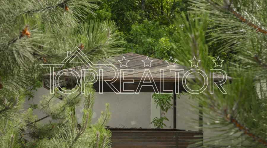 Сучасний заміський котедж з басейном в селищі Високий | Toprealtor