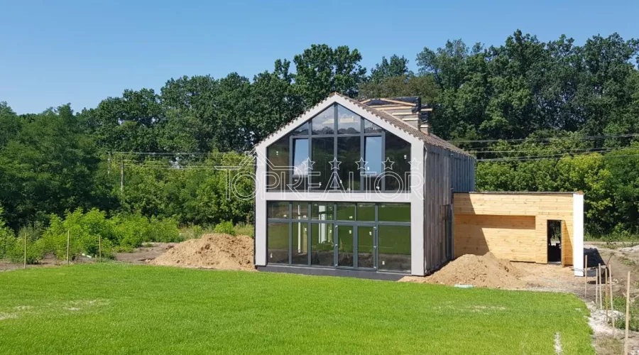 Продам сучасний котедж на Флоринці-2 | Toprealtor