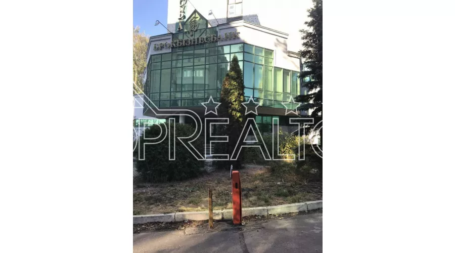 Продам 2-поверхову будівлю на Гімназійній набережній | Toprealtor