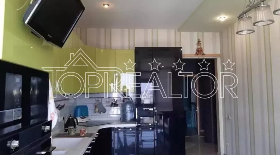 Продам 4-кімнатну панорамну квартиру вул. Чайковська 6 | Toprealtor