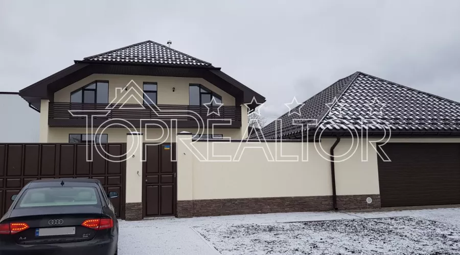 Продам двоповерховий будинок, сел. Кірова | Toprealtor